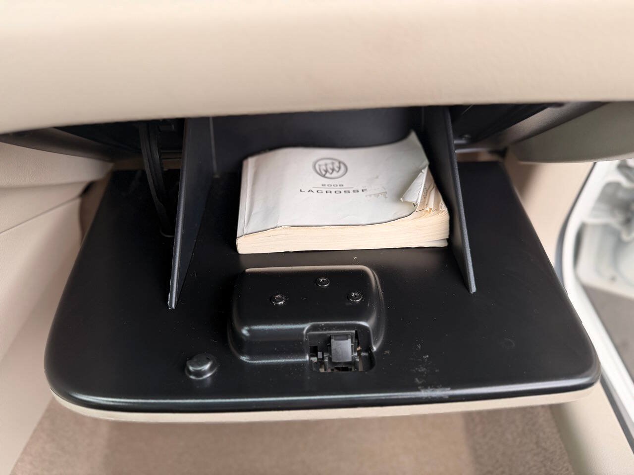 Used 2008 Buick LaCrosse CXL w/ Driver Confidence Package FWD image 97