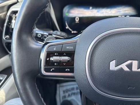 Certified 2023 Kia Sorento SX Prestige image 19
