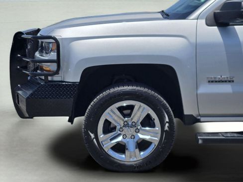 Used 2018 Chevrolet Silverado 1500 Custom w/ Texas Edition AWD/4WD image 9