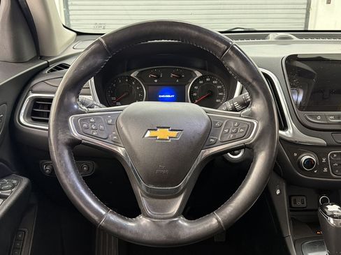 Used 2018 Chevrolet Equinox Premier FWD image 11