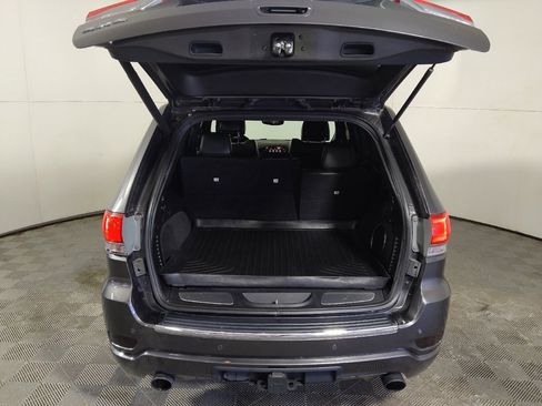 Used 2020 Jeep Grand Cherokee Overland image 29