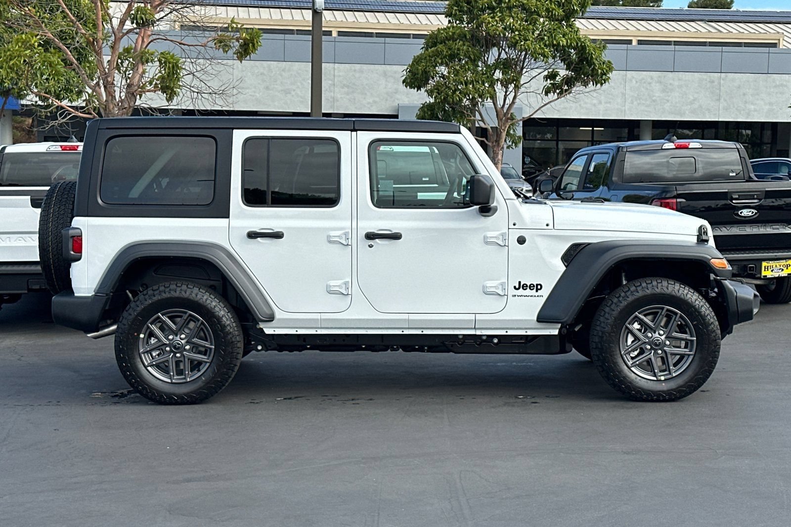 New 2026 Jeep Wrangler Unlimited Sport AWD/4WD image 3