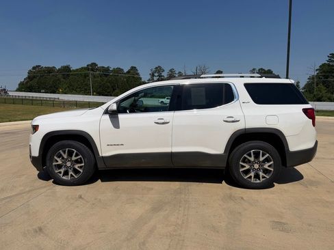 Used 2023 GMC Acadia SLT AWD/4WD image 1