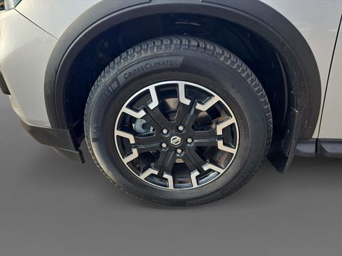 Used 2020 Nissan Pathfinder SL w/ Rock Creek Edition image 9