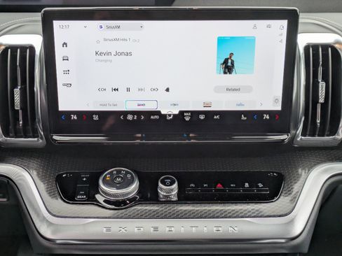 New 2025 Ford Expedition Max Platinum w/ Stealth Performance Package image 21