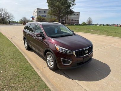 Used 2017 Kia Sorento LX w/ LX Convenience Package