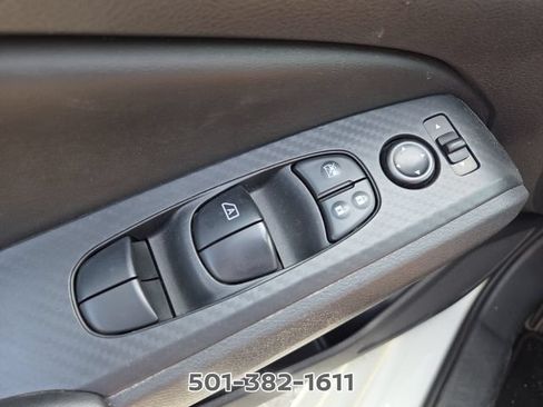 Used 2025 Nissan Altima 2.5 SV FWD image 31