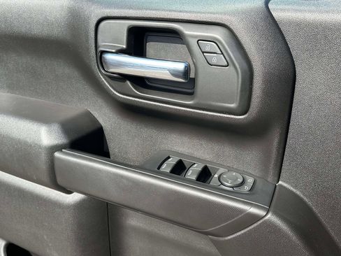 Used 2022 Chevrolet Silverado 1500 Custom Trail Boss AWD/4WD image 21