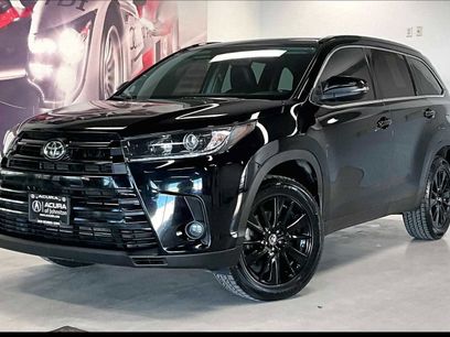 Used 2019 Toyota Highlander SE