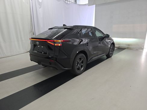 Used 2025 Toyota bZ4X AWD image 3