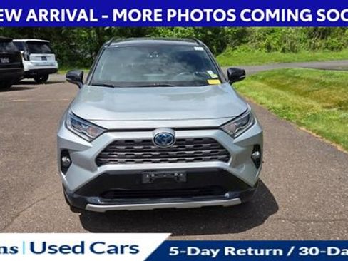 Used 2021 Toyota RAV4 XSE AWD/4WD image 2