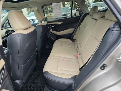 Used 2020 Subaru Outback Limited image 11