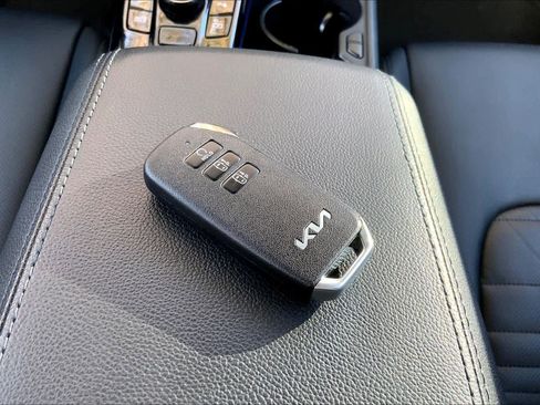 Used 2023 Kia Sportage SX Prestige image 15