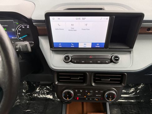 Used 2022 Ford Maverick Lariat w/ Lariat Luxury Package image 18