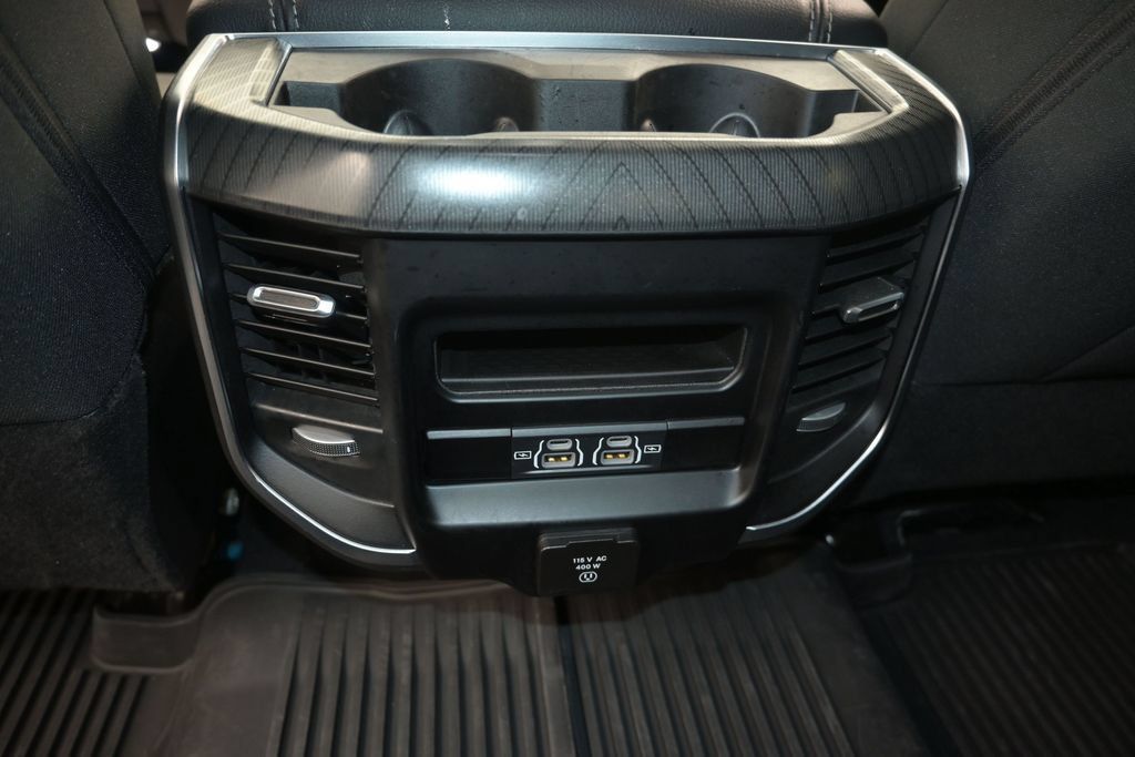 Used 2025 RAM 2500 Big Horn AWD/4WD image 14