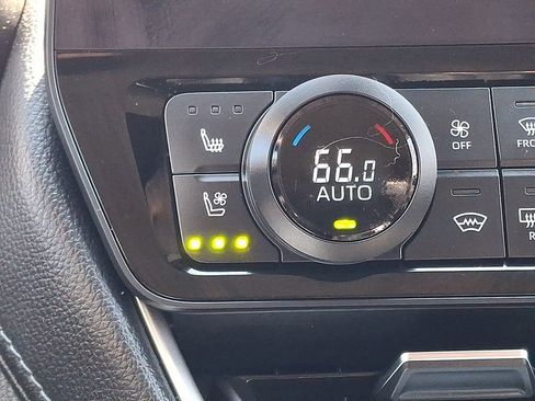 Used 2024 Toyota Grand Highlander AWD image 24