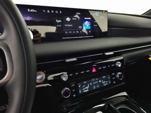 Used 2025 Genesis G80 3.5T Sport image 17