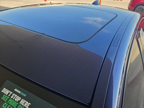 Used 2018 BMW M550i xDrive image 12