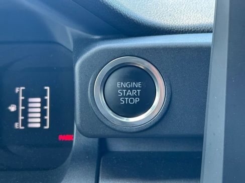 Used 2025 Toyota 4Runner SR5 image 26