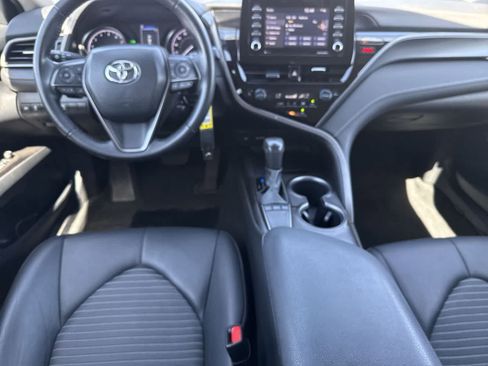 Used 2024 Toyota Camry SE FWD image 15
