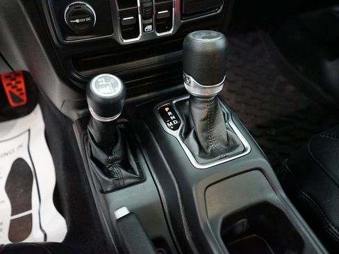 Used 2020 Jeep Wrangler Unlimited Sport image 37