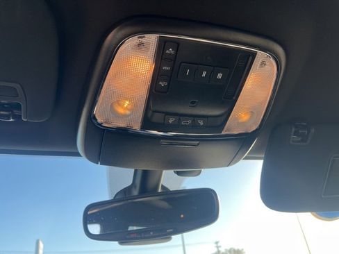 Used 2020 Jeep Grand Cherokee Altitude image 27