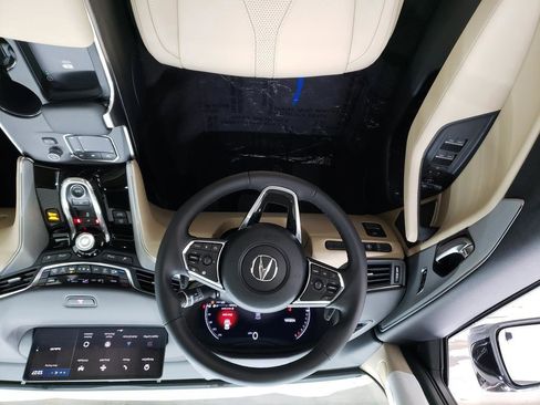 Certified 2025 Acura TLX w/ Technology Package image 8