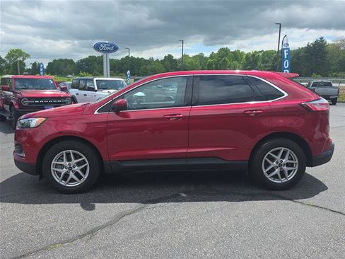 Certified 2022 Ford Edge SEL w/ Convenience Package AWD/4WD image 4