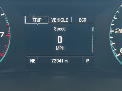 Used 2021 Chevrolet Malibu LT FWD image 37