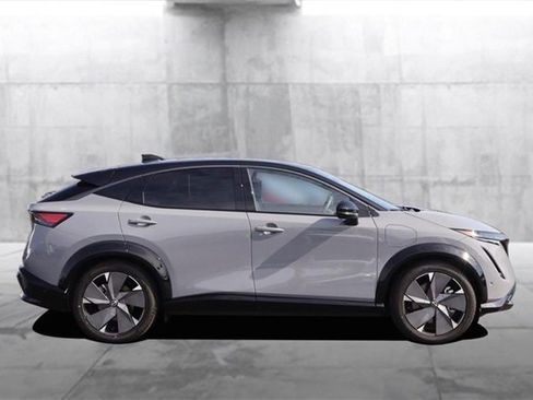 Certified 2025 Nissan Ariya Platinum image 5