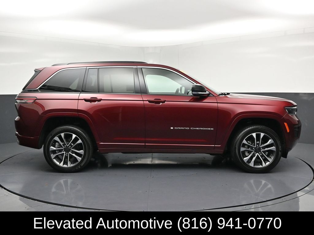 Used 2025 Jeep Grand Cherokee Overland w/ Adv Protech Group III AWD/4WD image 27