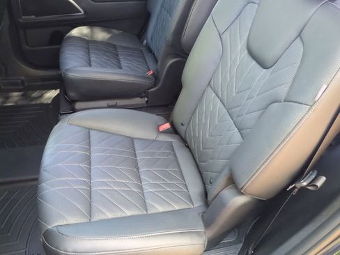 Used 2025 Kia Telluride SX Prestige X-Pro AWD/4WD image 21