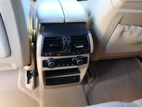 Used 2012 BMW X5 xDrive50i image 21
