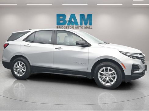 Certified 2022 Chevrolet Equinox LS AWD/4WD image 33