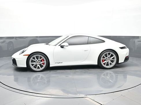 Certified 2025 Porsche 911 Carrera GTS RWD image 2