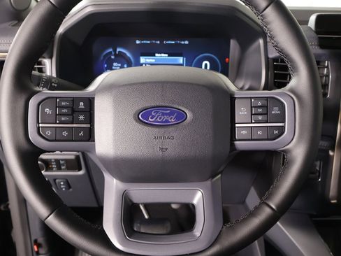 Used 2025 Ford F150 Lightning Lariat image 3