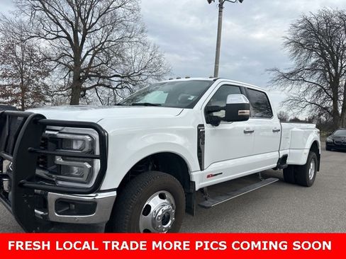 Used 2024 Ford F350 King Ranch w/ Chrome Package image 2