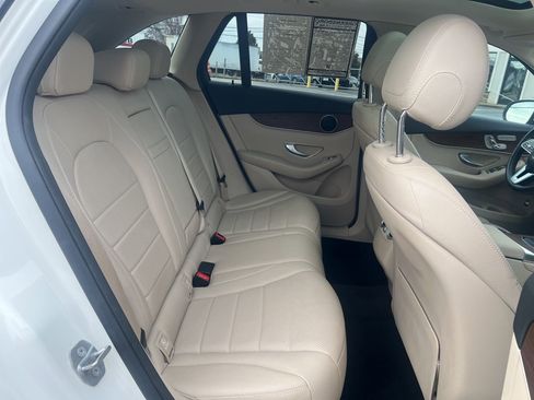 Used 2020 Mercedes-Benz GLC 300 4MATIC image 21