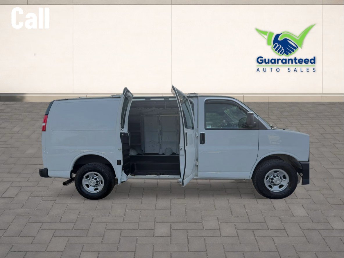 Used 2019 Chevrolet Express 2500 w/ Communications Package RWD image 18