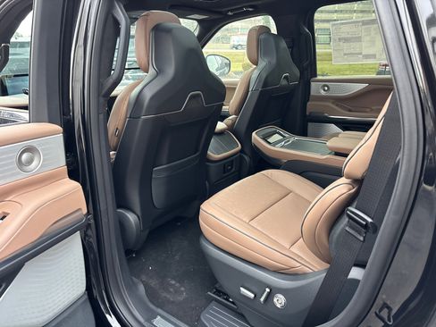 New 2026 Lincoln Navigator Black Label AWD/4WD image 27