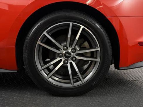 Used 2016 Ford Mustang Premium RWD image 31