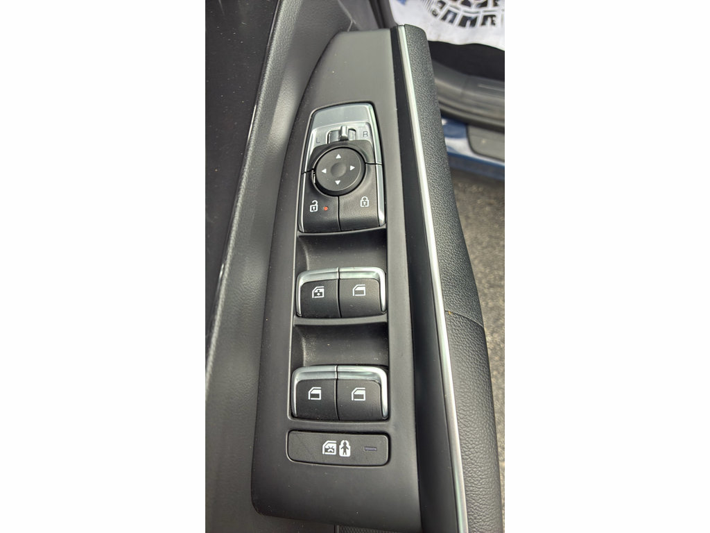 Used 2025 Kia Sorento S FWD image 13