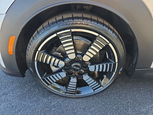 Used 2023 MINI Cooper S image 8