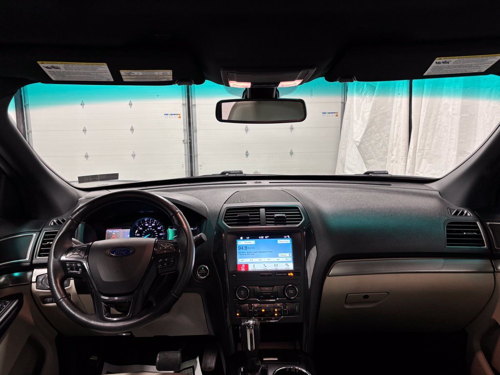 Used 2018 Ford Explorer XLT w/ Equipment Group 202A AWD/4WD image 37