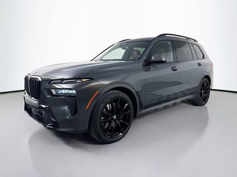Used 2024 BMW X7 xDrive40i w/ M Sport Package AWD/4WD image 1