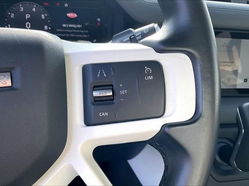 Used 2023 Land Rover Defender 110 SE image 21