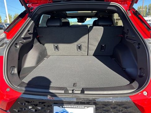 New 2025 Chevrolet Equinox EV RS image 36