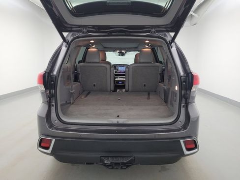 Used 2018 Toyota Highlander Limited Platinum w/ Carpet Mat Package (TMS) image 29