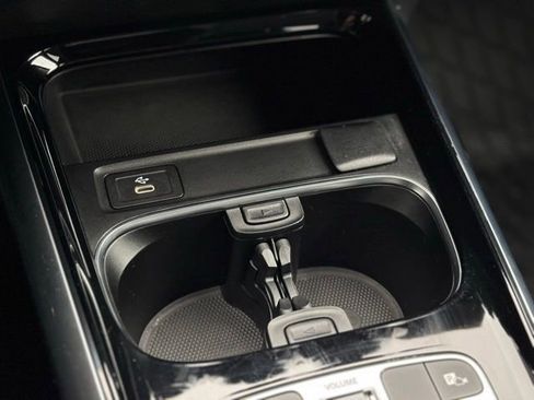 Used 2026 Mercedes-Benz GLA 250 4MATIC image 38