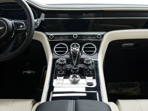 Used 2024 Bentley Continental GT AWD/4WD image 27